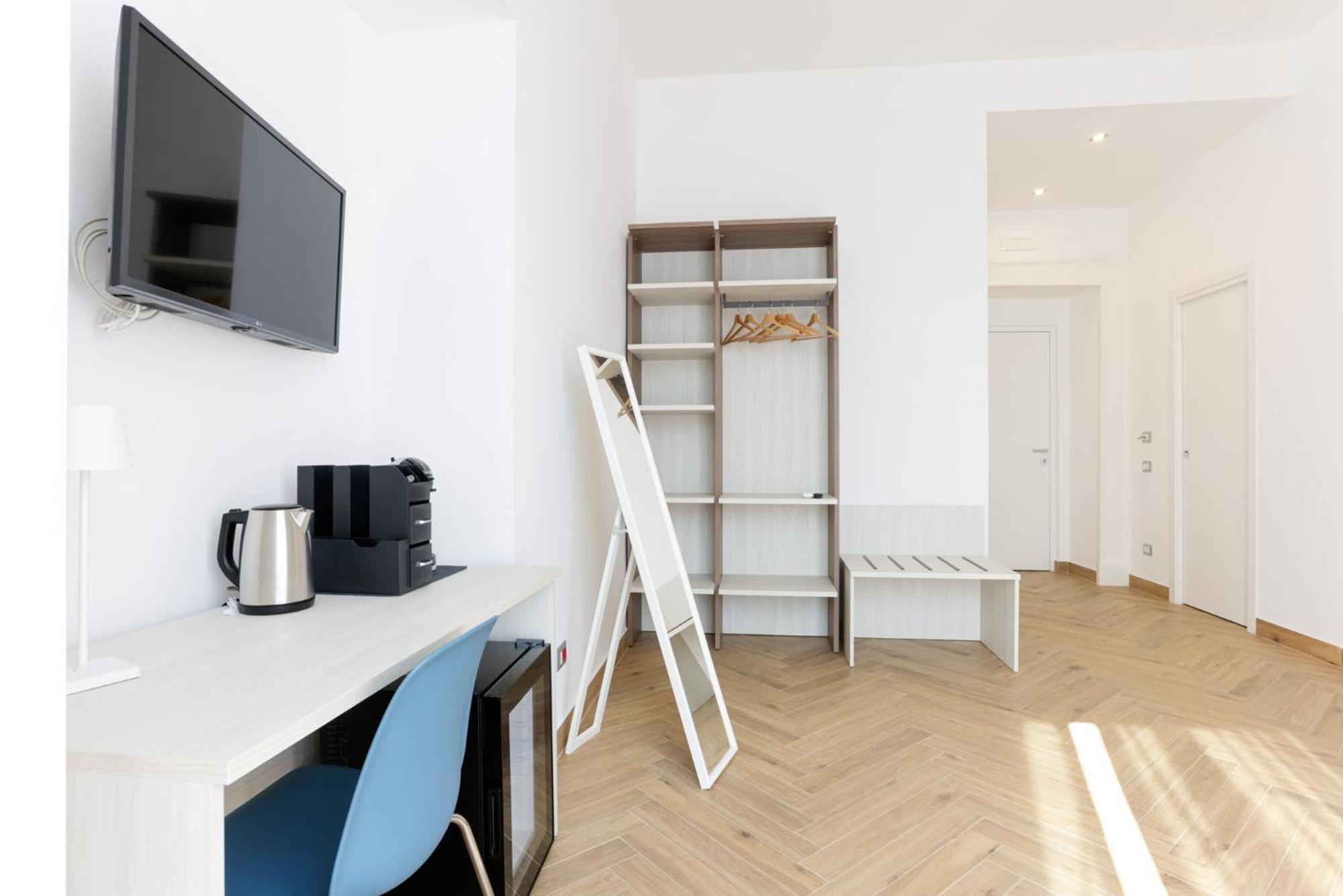 Pessina 90 Apartment *